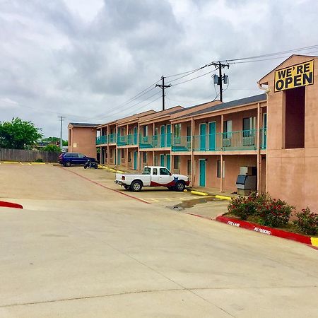 Crown Inn Grand Prairie Εξωτερικό φωτογραφία