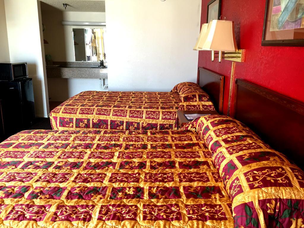 Crown Inn Grand Prairie Εξωτερικό φωτογραφία