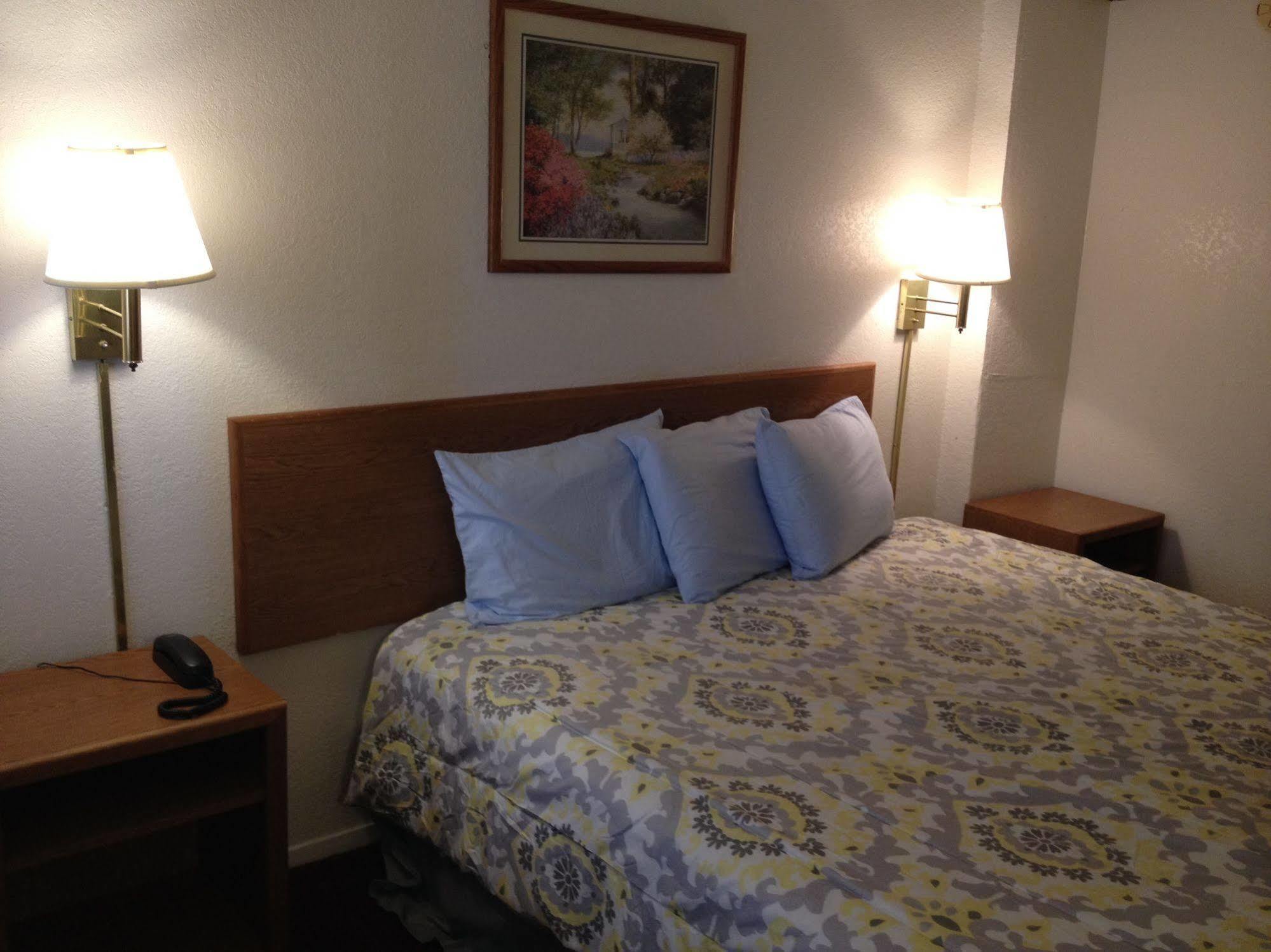 Crown Inn Grand Prairie Εξωτερικό φωτογραφία