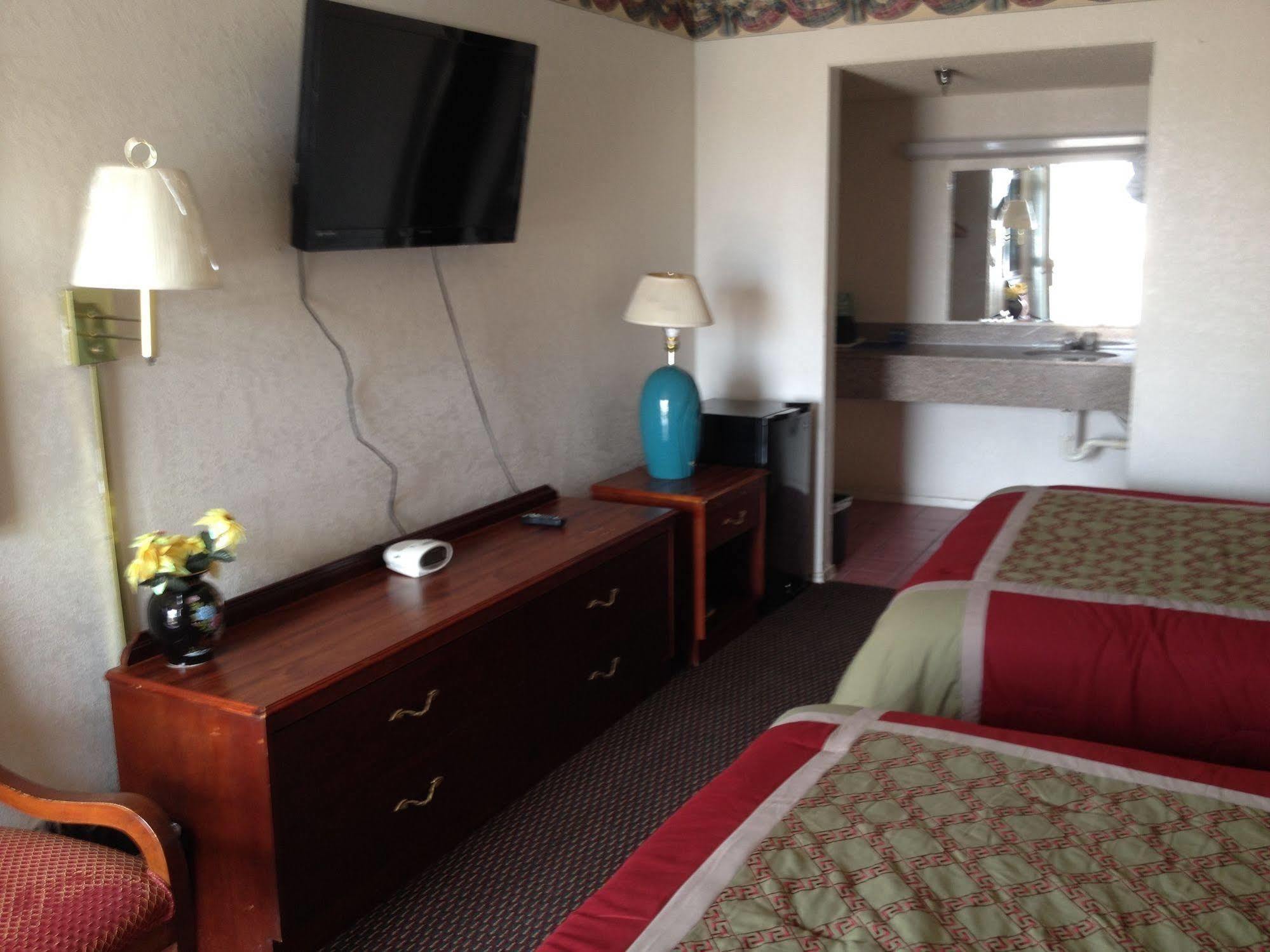 Crown Inn Grand Prairie Εξωτερικό φωτογραφία